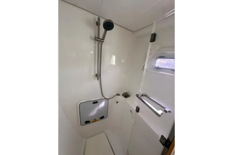 Slide: The Image of Shower area in 2014 Lagoon 450 F yacht, featuring modern fixtures and compact design. - 40