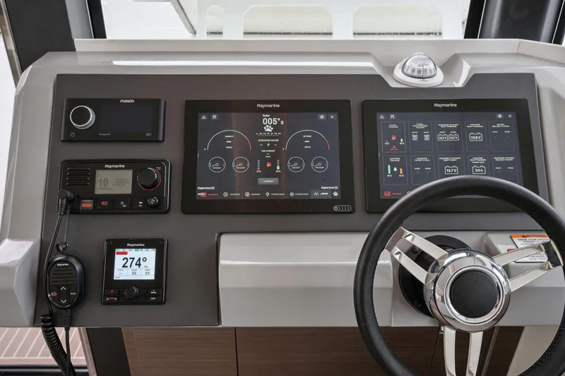 Slide: The Image of Leopard 53 Powercat 2024 - 67