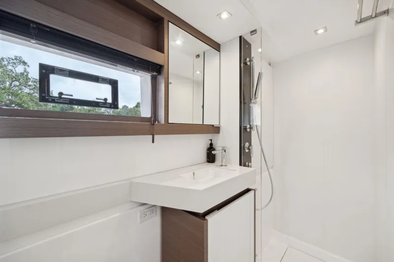 Slide: The Image of Leopard 53 Powercat 2024 - 72