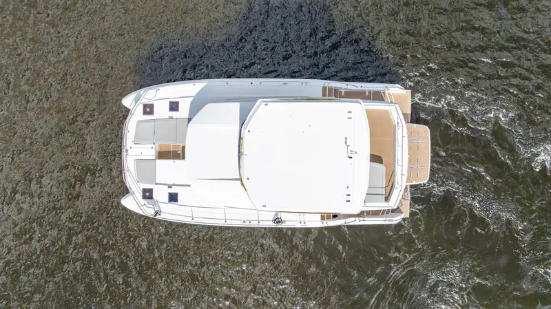 Slide: The Image of Leopard 53 Powercat 2024 - 90