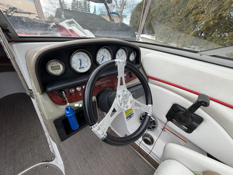 Slide: The Image of Four Winns H210 2008 - 16