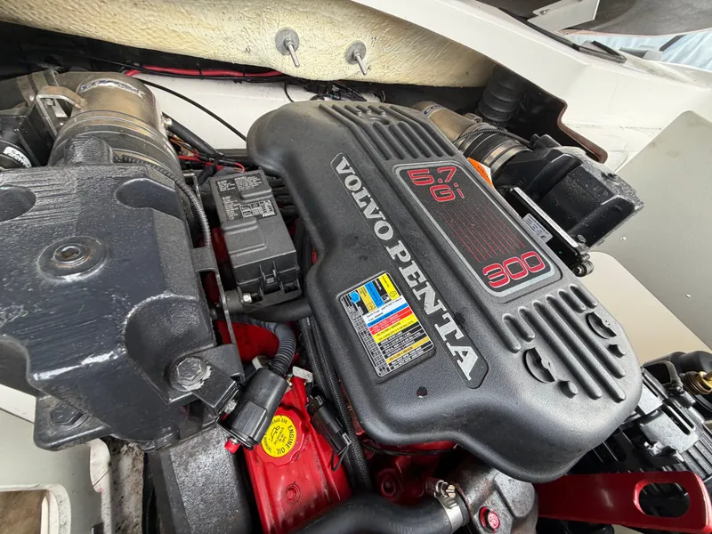 Slide: The Image of Four Winns H210 2008 - 27