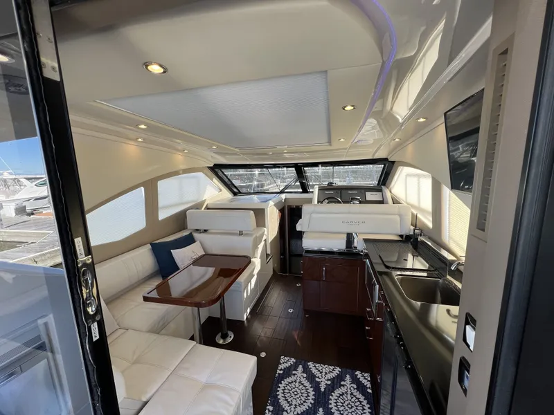 Slide: The Image of Carver Yachts 37 COUPE 2018 - 1