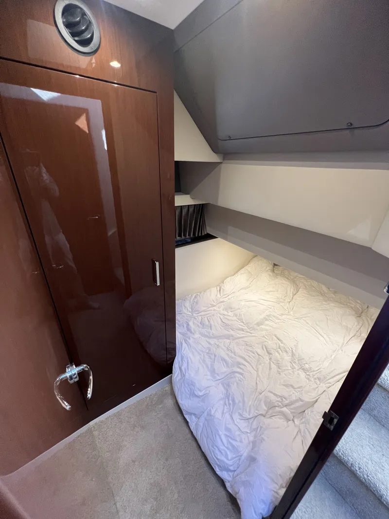 Slide: The Image of Carver Yachts C37 2018 - 6