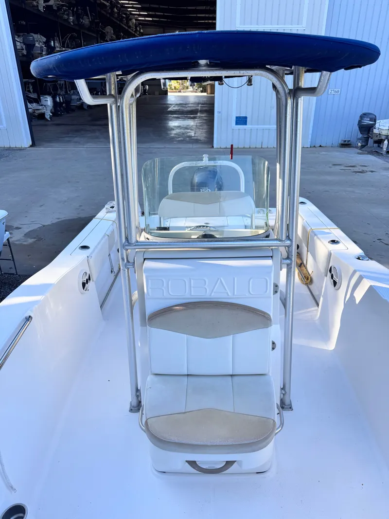 Slide: The Image of Robalo R200 Center Console 2012 - 13