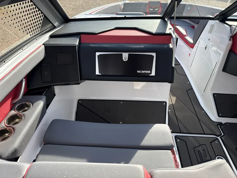 Slide: The Image of Scarab 285 LX Wake 2026 - 13