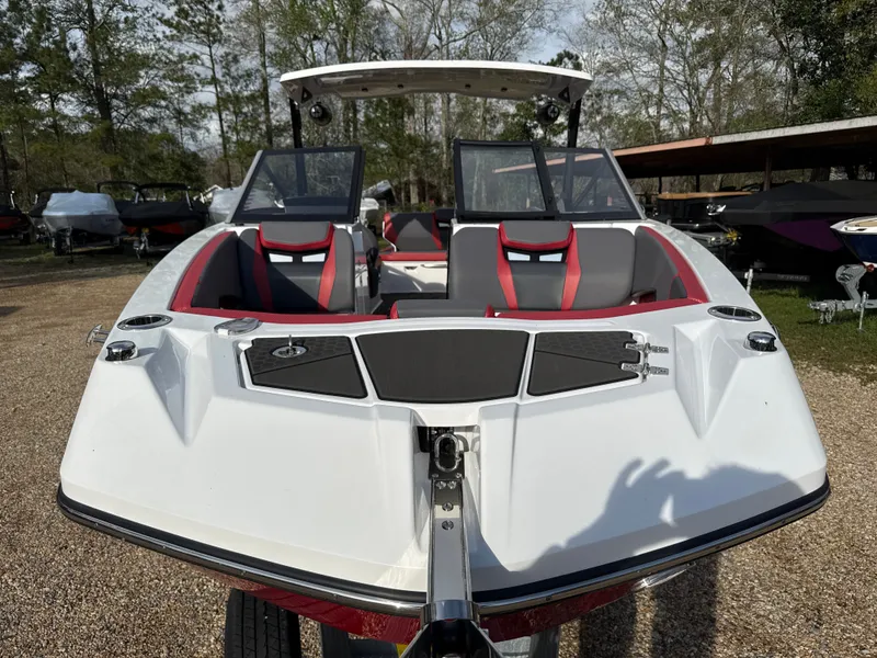 Slide: The Image of Scarab 285 LX Wake 2026 - 9