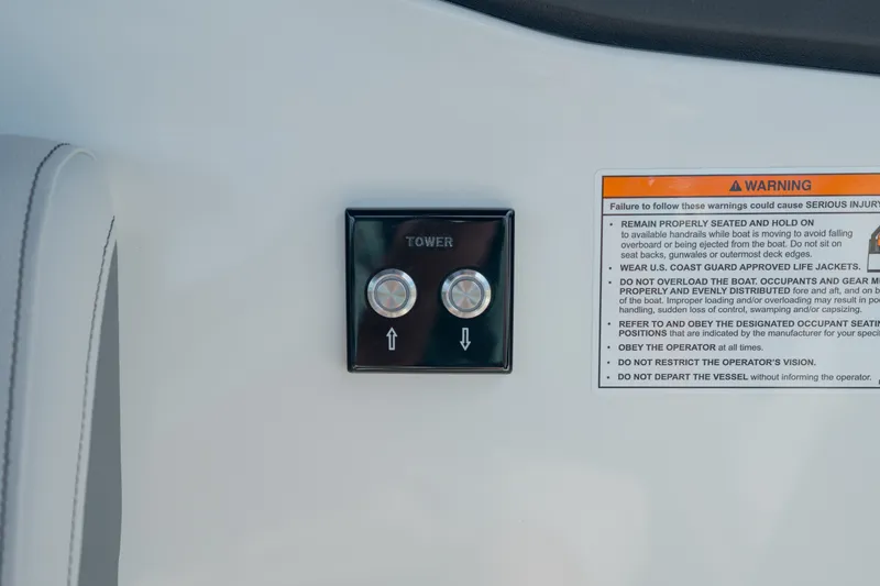 Slide: The Image of Sea Ray SLX 260 Outboard 2027 - 30