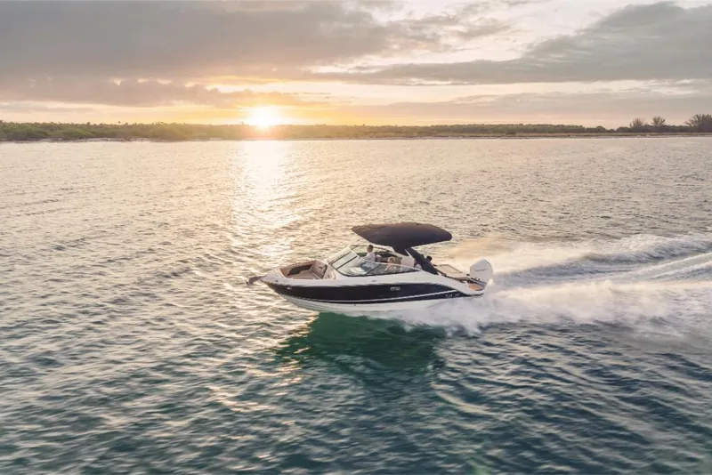 Slide: The Image of Sea Ray SLX 260 Outboard 2027 - 23