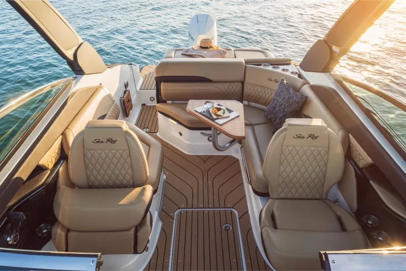 Slide: The Image of Sea Ray SLX 260 Outboard 2027 - 17
