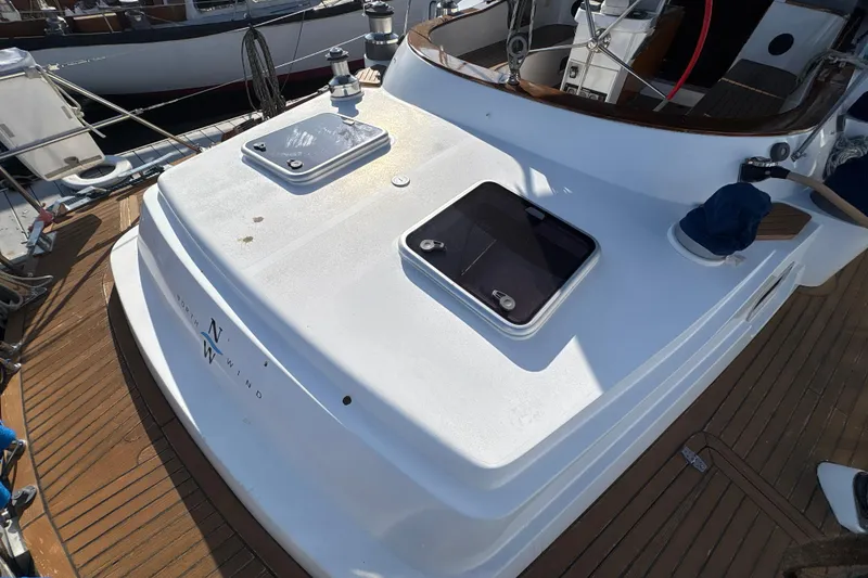 Slide: The Image of Deck of 2001 North Wind 56 yacht with hatch and winch. - 10