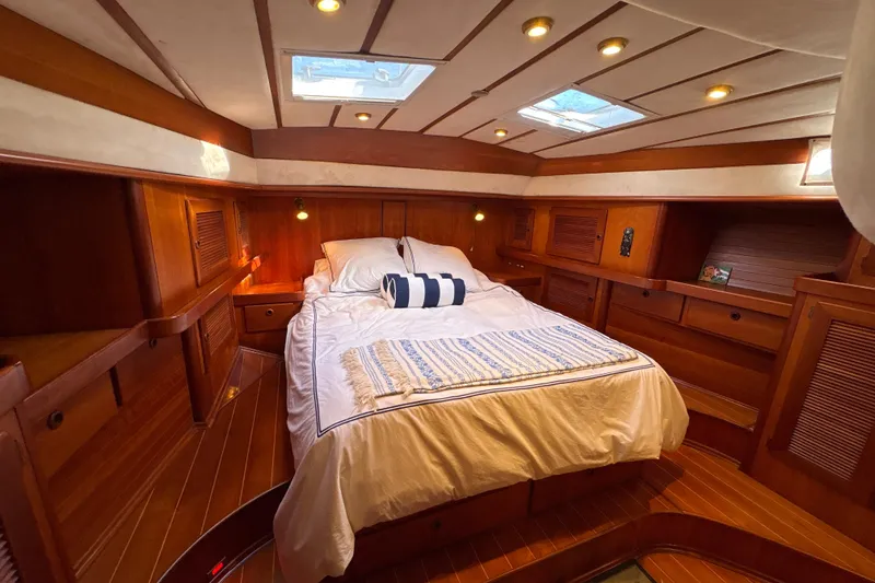 Slide: The Image of Luxurious cabin on a North Wind 56 yacht, year 2001. - 42