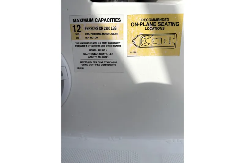 Slide: The Image of 2024 NauticStar 222L Offshore capacity label, seating recommendations, and safety compliance details. - 9
