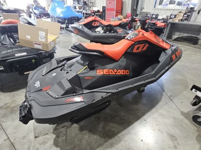 Slide: The Image of Sea-Doo Spark® Trixx™ 2-up Rotax® 900 H.O. ACE™ IBR & Soun 2021 - 4