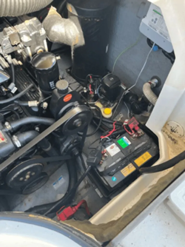 Slide: The Image of Sea Ray 280 Sun Sport 1999 - 11