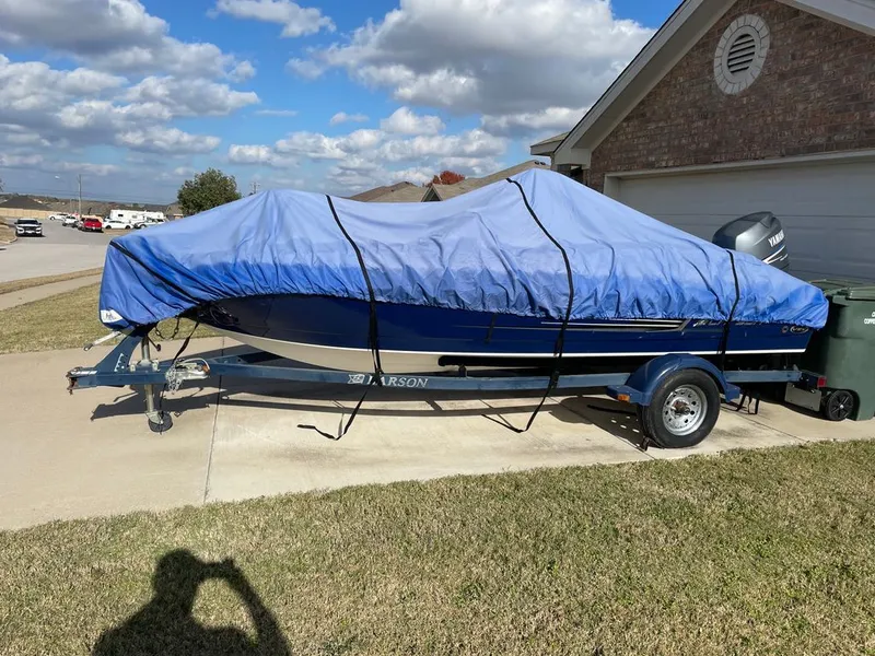 Slide: The Image of Larson LX 620 2012 - 18