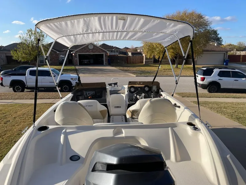 Slide: The Image of Larson LX 620 2012 - 8