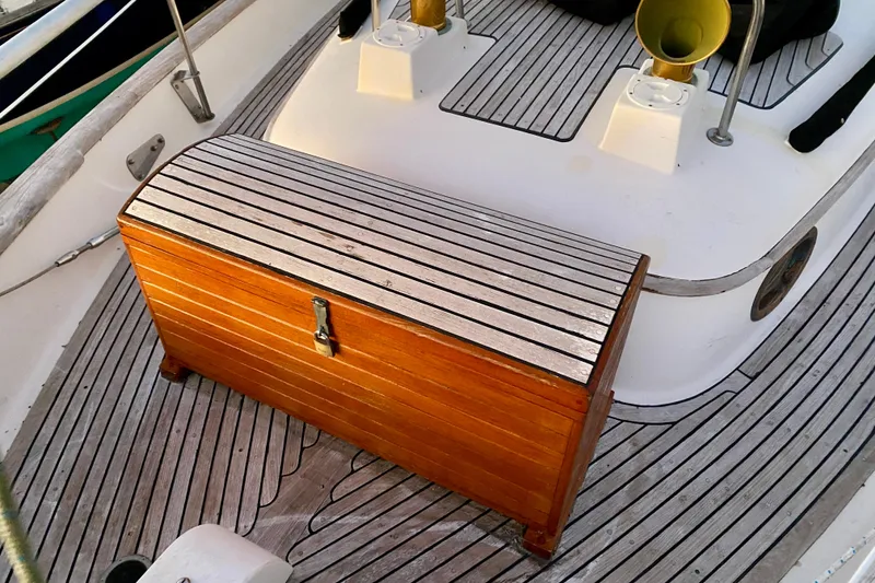 Slide: The Image of Wooden deck box on 1991 Hans Christian 41 T Molakai sailboat. - 106