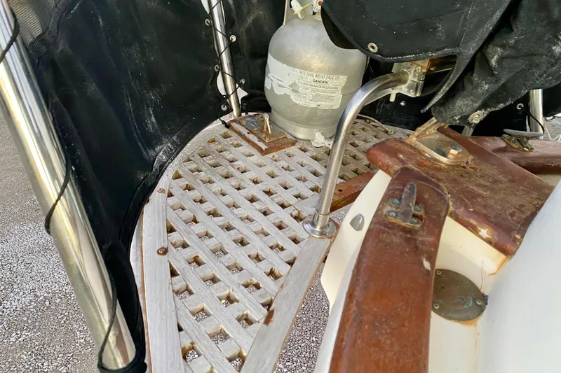 Slide: The Image of Deck area of 1991 Hans Christian 41 T Molakai sailboat with propane tank. - 56