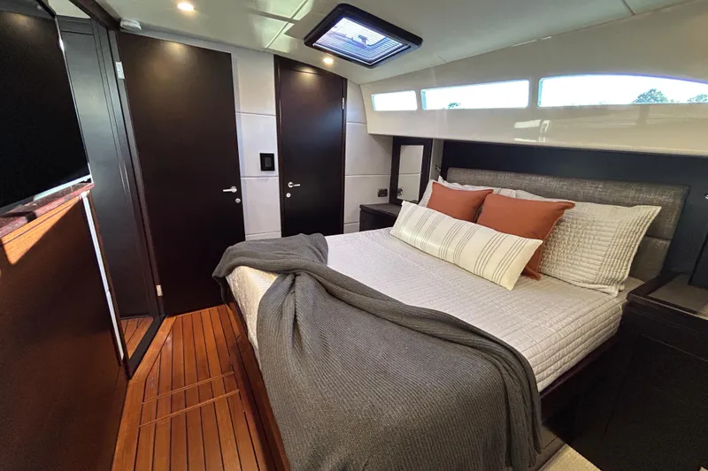 Slide: The Image of Luxurious bedroom interior of 2021 Palm Beach Motor Yachts GT60 with modern design. - 20