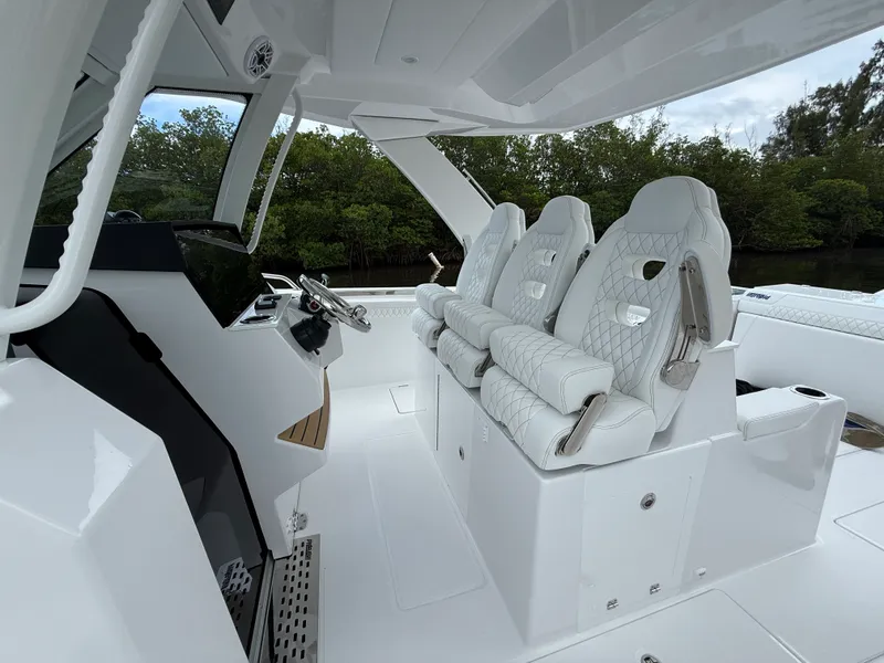 Slide: The Image of Intrepid 35 VALOR 2026 - 10