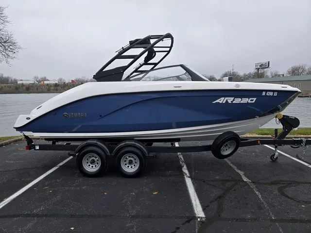 Slide: The Image of Yamaha AR220 2025 - 10