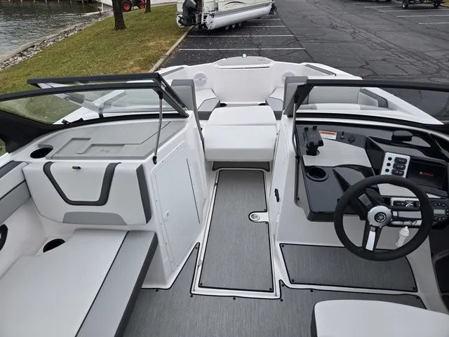 Slide: The Image of Yamaha AR220 2025 - 12