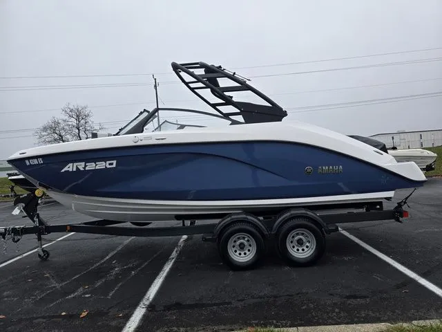 Slide: The Image of Yamaha AR220 2025 - 5