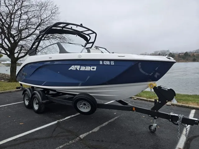 Slide: The Image of Yamaha AR220 2025 - 9