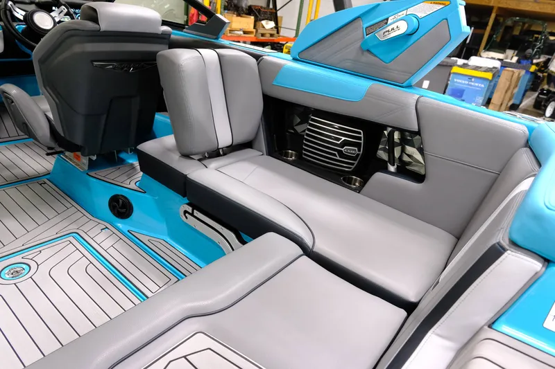 Slide: The Image of Nautique Super Air Nautique G21 2020 - 18