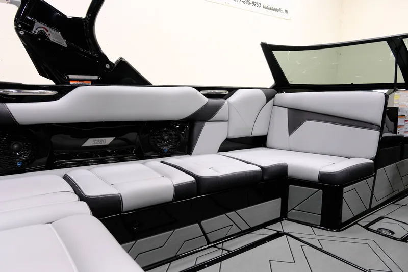 Slide: The Image of Supreme S220 2026 - 16