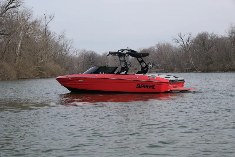 Slide: The Image of Supreme S220 2026 - 21