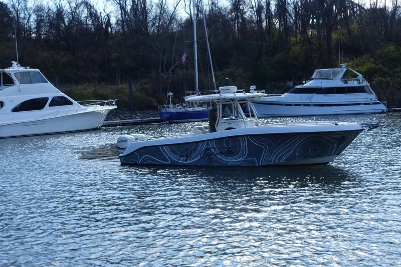 Slide: The Image of 2007 Hydra-Sports Vector 2900 CC boat on water, with scenic background. - 20