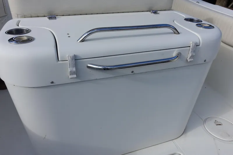 Slide: The Image of 2007 Hydra-Sports Vector 2900 CC boat with plush white seating and steering wheel. - 3