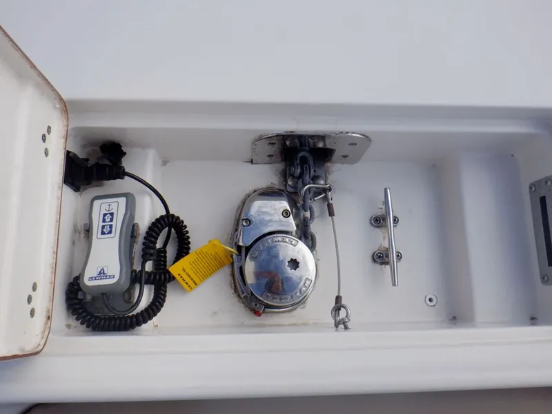 Slide: The Image of Sailfish 290 CC 2017 - 13