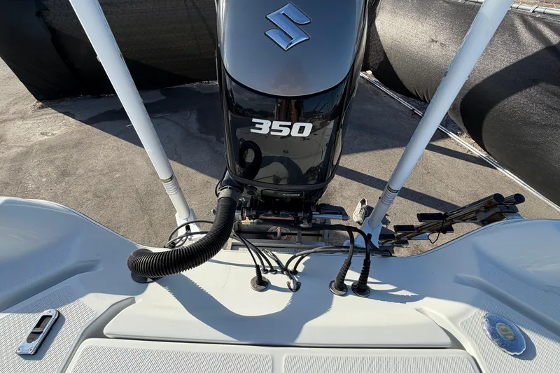 Slide: The Image of 2018 Blue Wave 2800 Pure Hybrid boat with Suzuki 350 outboard motor. - 81