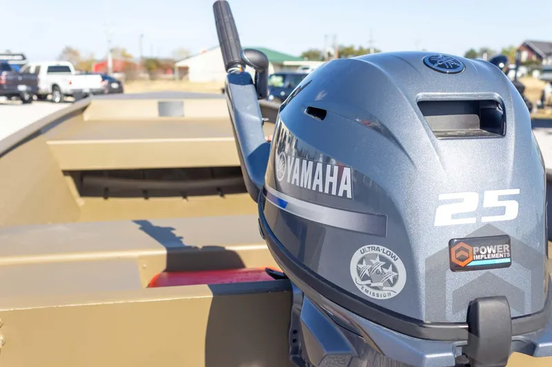 Slide: The Image of 2026 G3 Gator Tough 1548 VBW boat with Yamaha 25 outboard motor. - 19