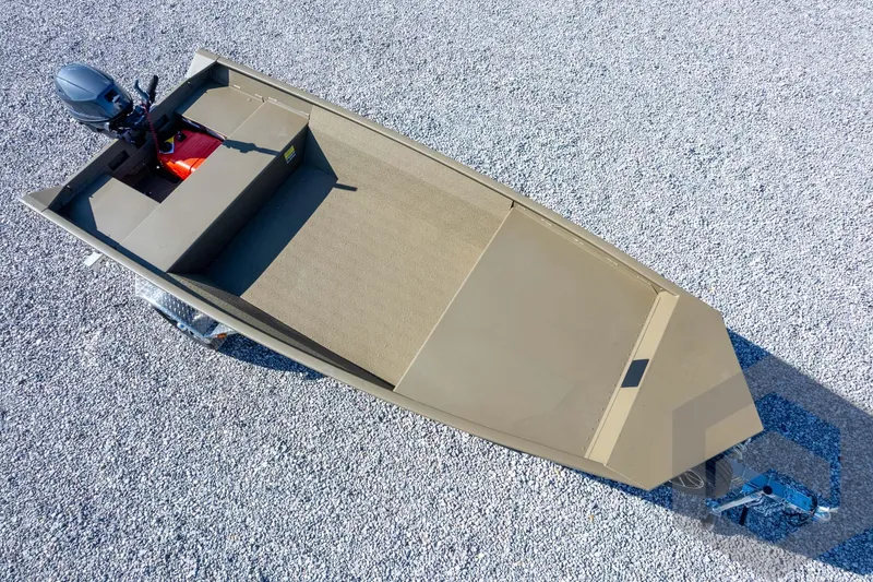 Slide: The Image of 2026 G3 Gator Tough 1548 VBW boat on gravel, top view. - 44