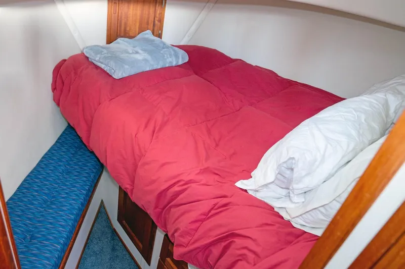 Slide: The Image of Nordic Tugs 32 - Forward Cabin - 6