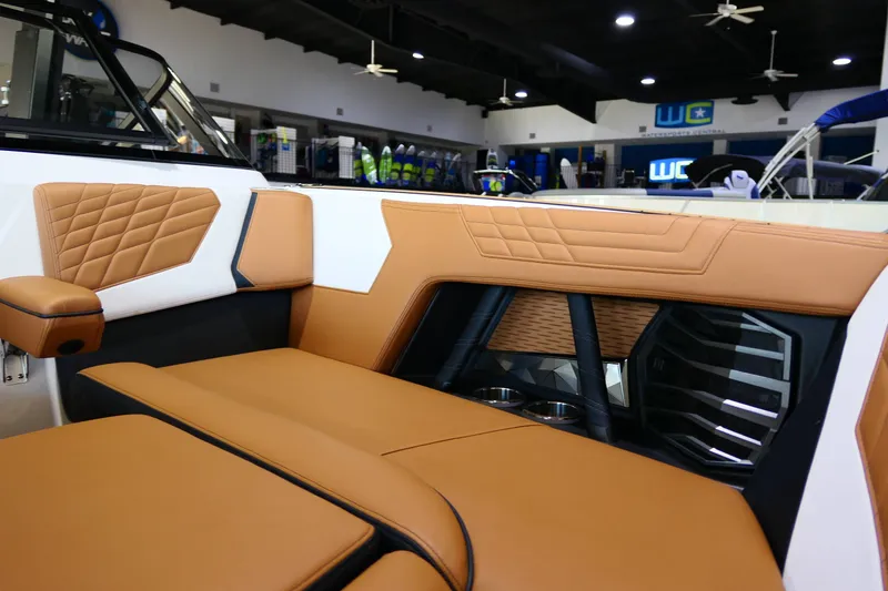 Slide: The Image of Nautique G25 2022 - 19