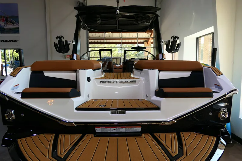 Slide: The Image of Nautique G25 2022 - 21