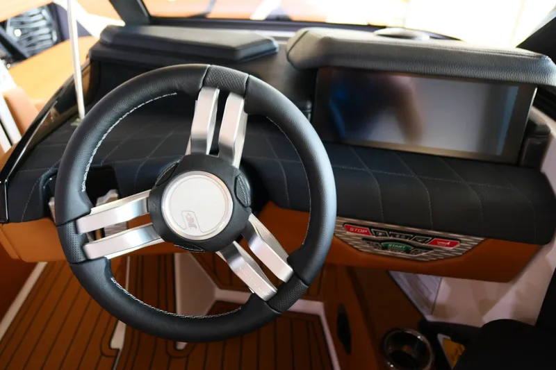 Slide: The Image of Nautique G25 2022 - 4