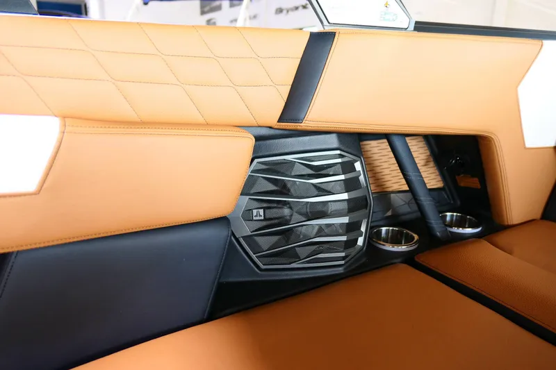 Slide: The Image of Nautique G25 2022 - 44