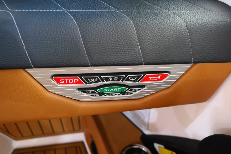 Slide: The Image of Nautique G25 2022 - 46