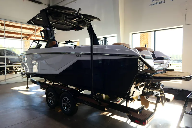 Slide: The Image of Nautique G25 2022 - 6