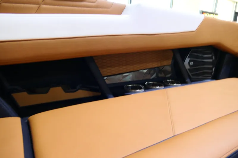 Slide: The Image of Nautique G25 2022 - 9