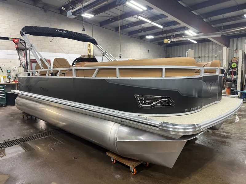 Slide: The Image of Tahoe Sport Rear Fish 2185 & 4-Stroke $32995 2026 - 43