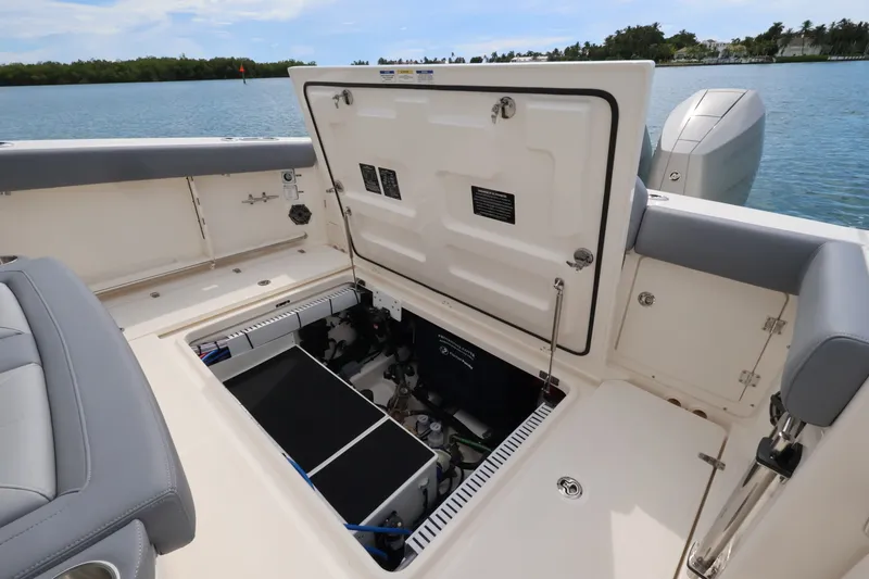 Slide: The Image of Boston Whaler 380 Outrage 2027 - 65