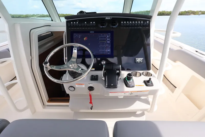 Slide: The Image of Boston Whaler 380 Outrage 2027 - 36