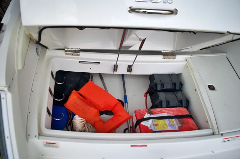 Slide: The Image of 2020 COBALT 25 SC - Image 27 - 27